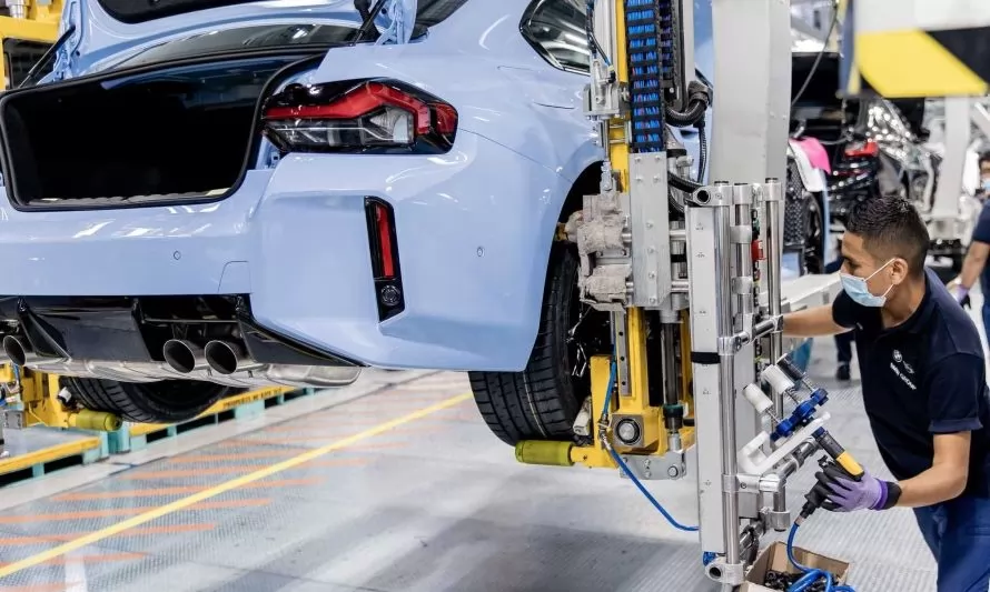 BMW fabricará baterías con litio argentino en México