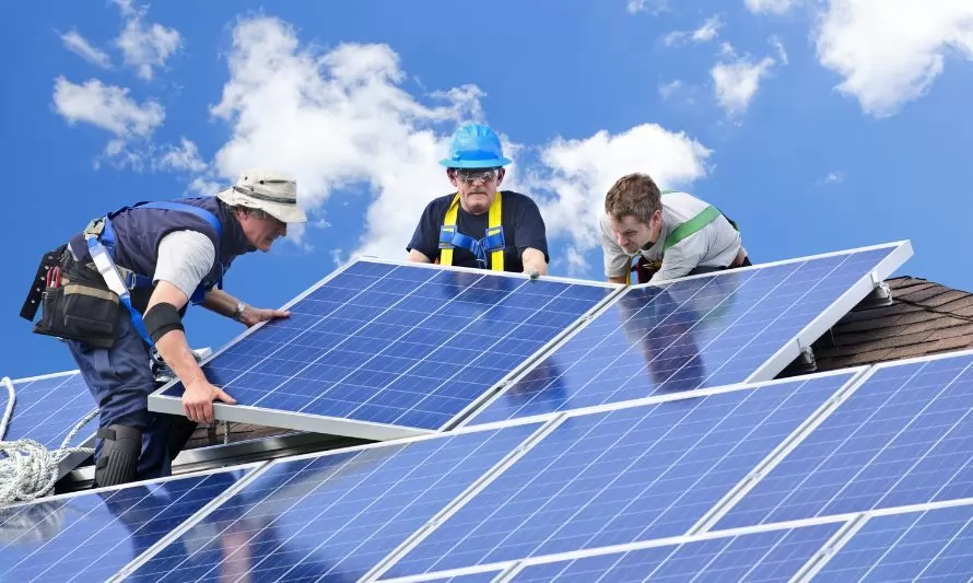 Ministerio de Energía y AgenciaSE realizarán curso de instalación de sistemas solares fotovoltaicos