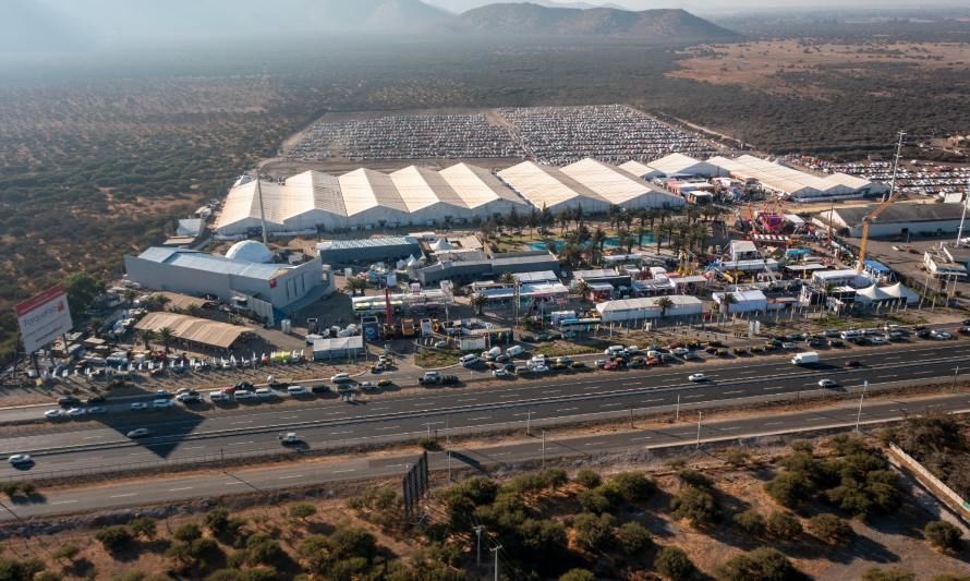 En su tercer día de jornada, congreso Expomin analiza el rol del cobre y litio en Chile 