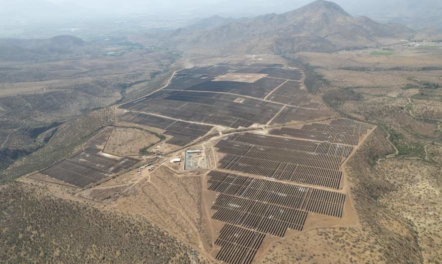 Inician las operaciones de plantar solar más grande la región de Valparaiso