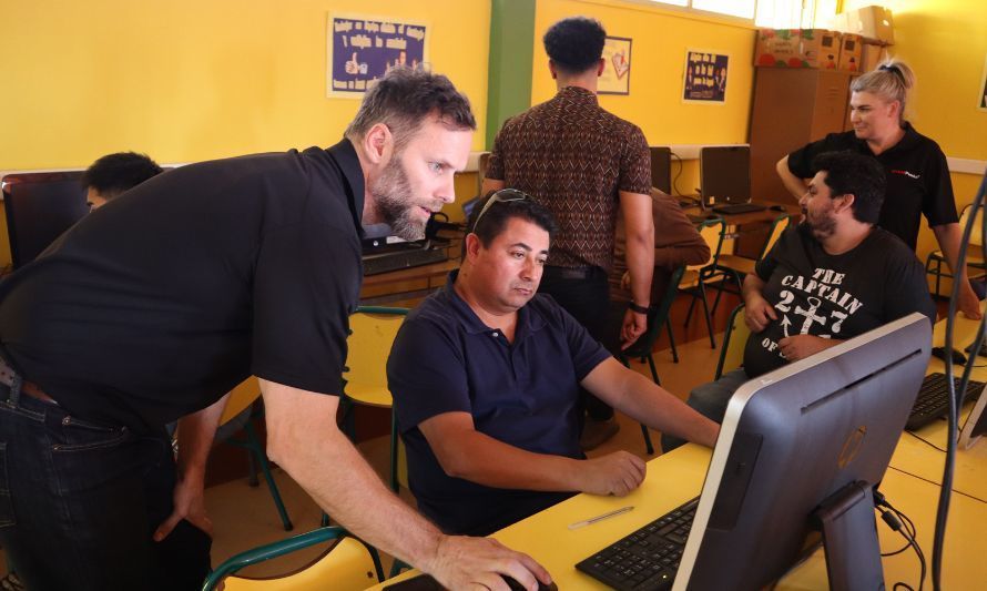 Codelco y GroundProbe llevan la metodología STEM a estudiantes y profesores de Calama y Tocopilla