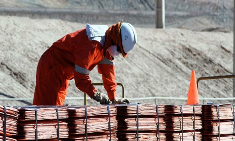 Antofagasta Minerals aumentó en 10% la producción de cobre durante el primer semestre