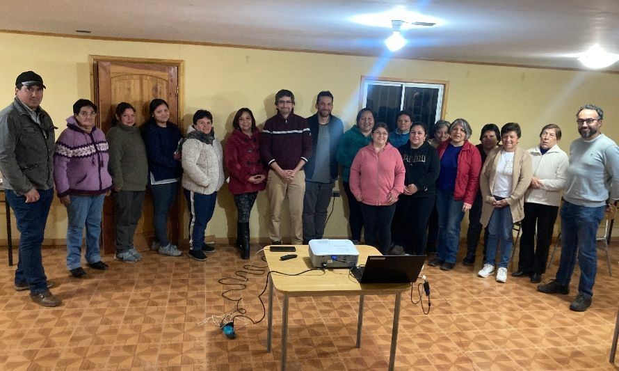 Codelco Andina impulsa primer monitoreo ambiental participativo de aguas y suelos en comunidad de Los Rosales