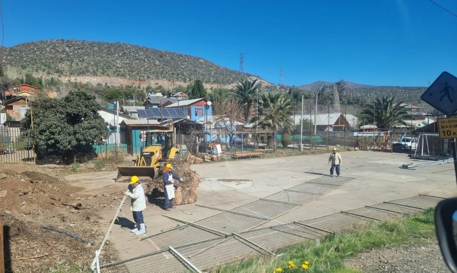 Codelco Andina inició proyecto de mejoras en multicancha del sector Villa Aconcagua 