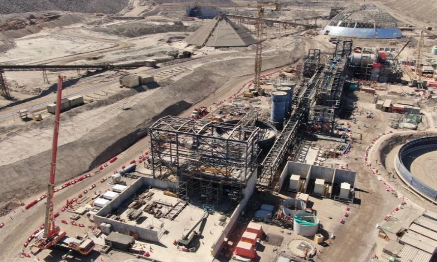 Instalación y montaje de la obra ingenieril en Mantoverde, por Ausenco