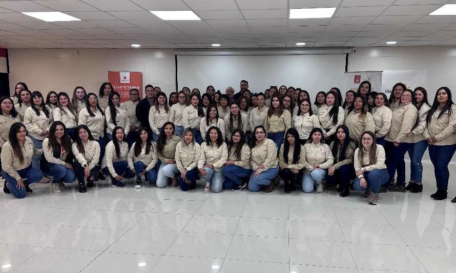 60 mujeres se ponen su primer casco minero