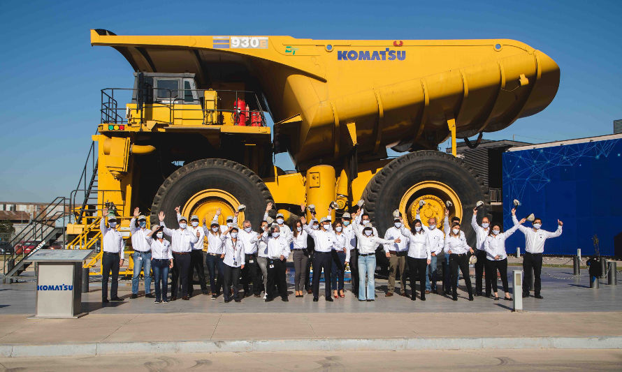 Trabajo en Komatsu.