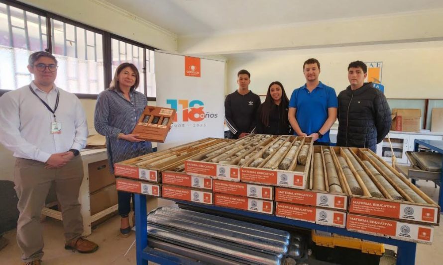 El Teniente entrega kits de materiales a ocho establecimientos de O’Higgins 