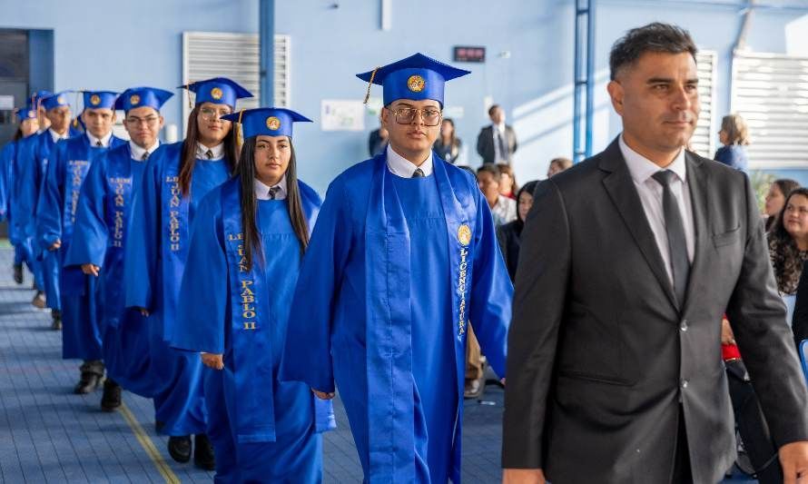 333 estudiantes de liceos Bicentenario coadministrados por Fundación Collahuasi finalizaron su enseñanza media