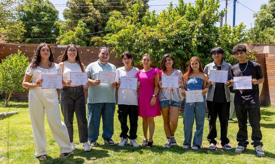 Fundación Collahuasi destacó a jóvenes de Liceo Padre Alberto Hurtado de Pica por su buen desempeño en PAES 2024