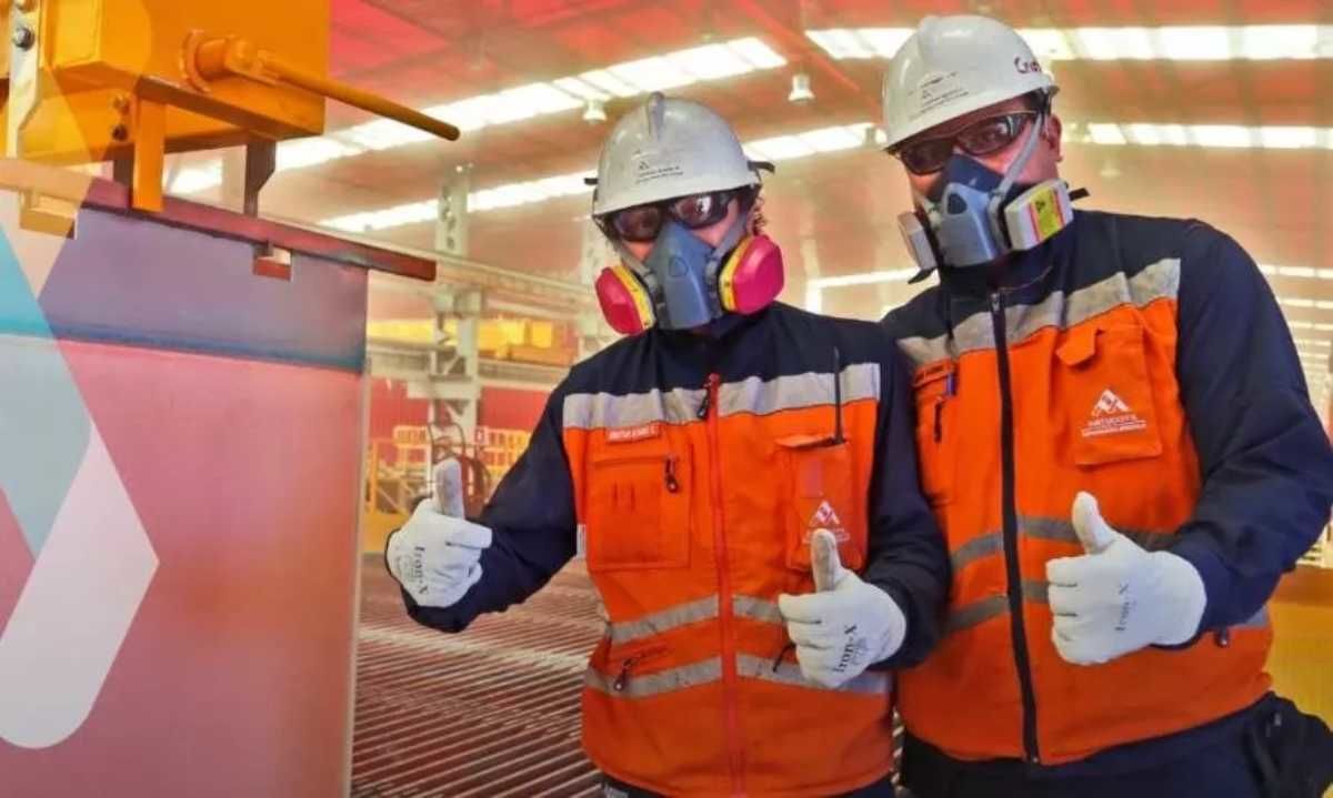 Antofagasta Minerals dona módulos con duchas para damnificados por los incendios