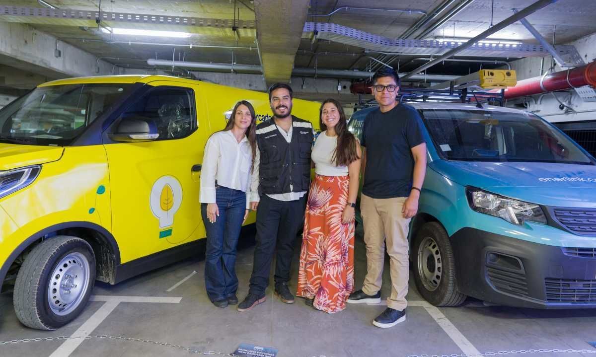 Inauguran dos estaciones de carga para vehículos eléctricos en Curicó y Talca