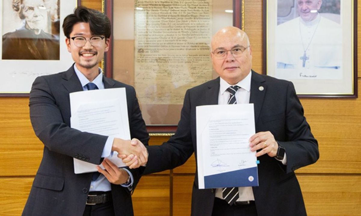 UCN y empresa coreana firman acuerdo para colaboración conjunta en torno al litio