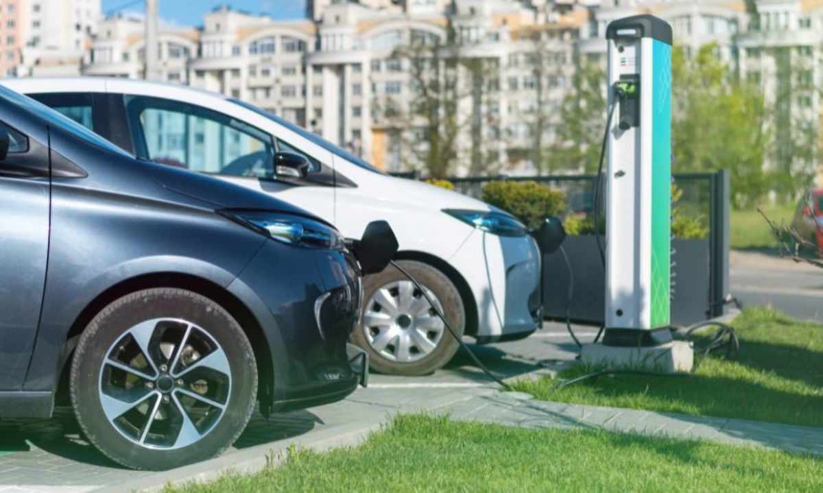Beneficios de tener un vehículo eléctrico: El permiso de circulación tendrá un descuento del 100% hasta 2025