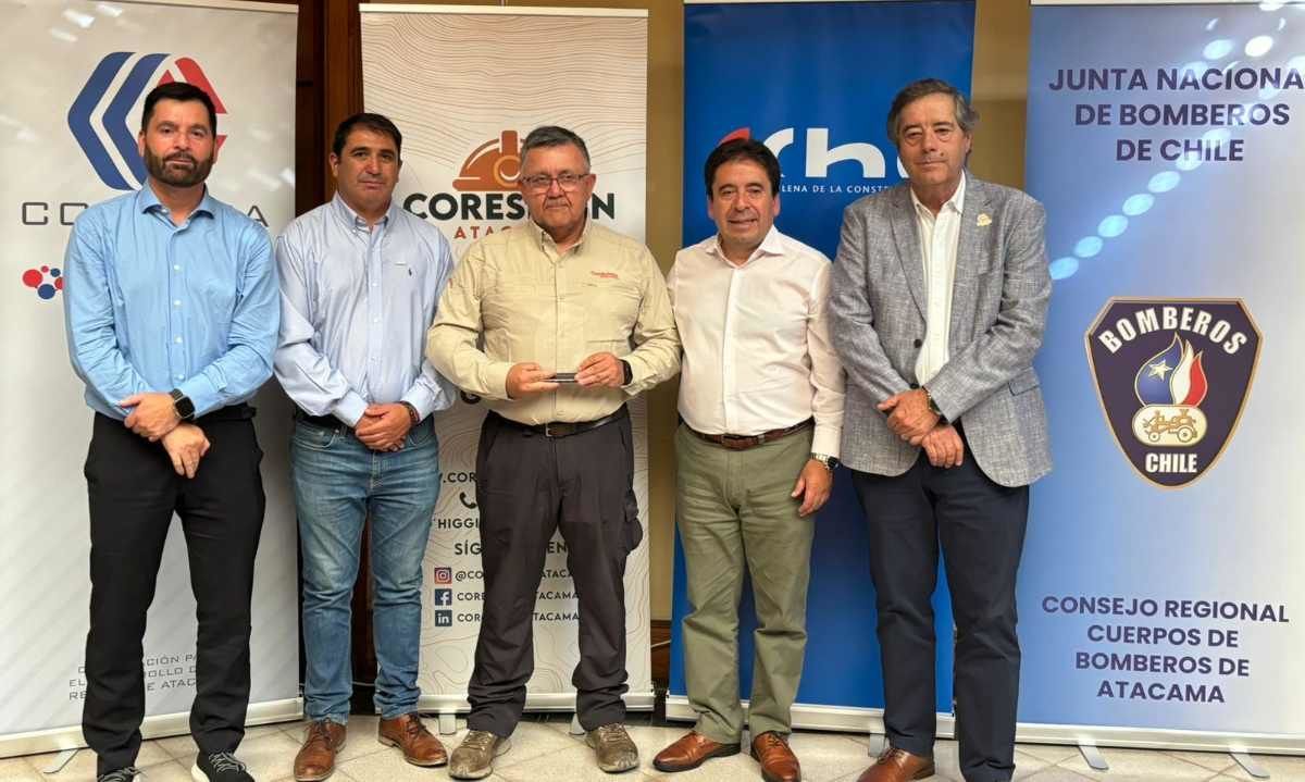 Reconocen a Candelaria y Caserones por ayuda a zona afectada por incendios forestales