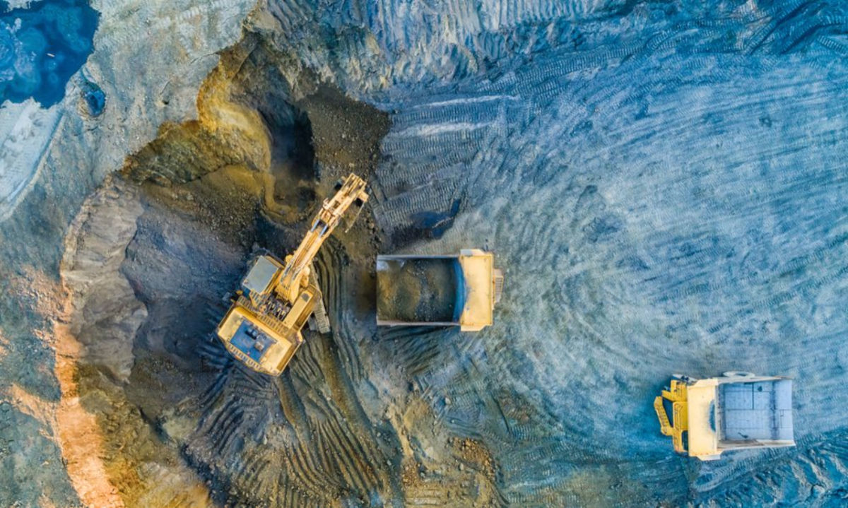Febrero de 2024: Sector minero disminuyó inversión en US$1.509 con cinco proyectos más 