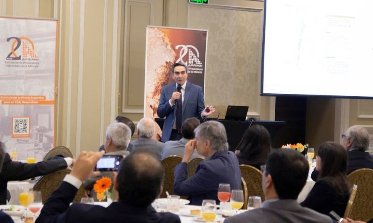 Carlos Espinoza presentó el proyecto Nueva Centinela en el Desayuno de Proyectos Aprimin 2024