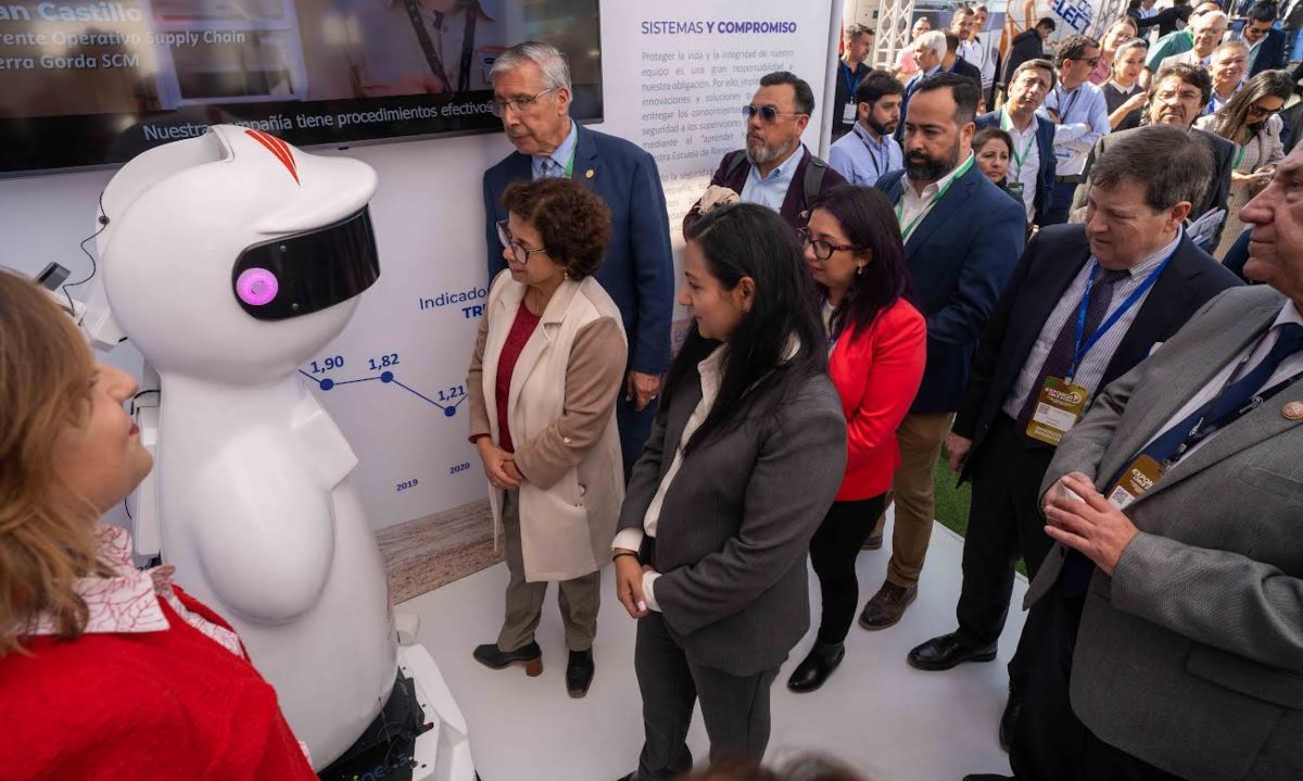Sierra Gorda SCM dice presente en Exponor con SierraBot Evolution como su gran atracción
