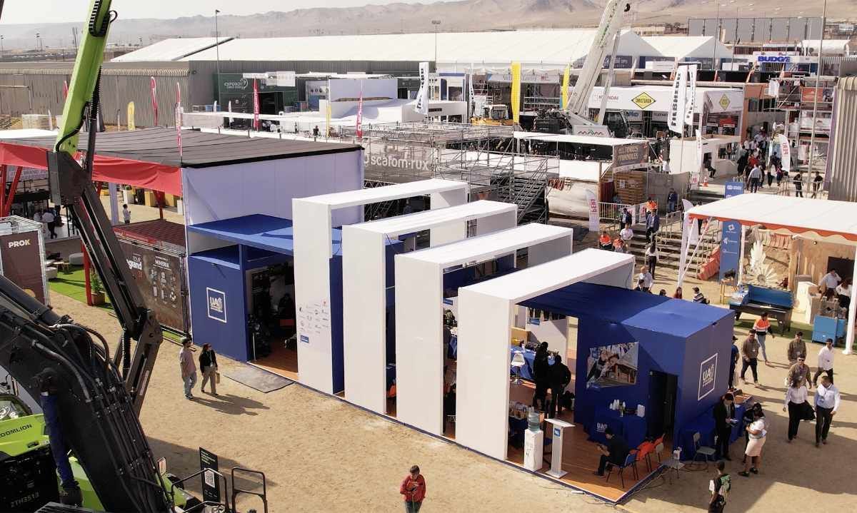 Universidad de Antofagasta se presenta en Exponor con centros de investigación y laboratorios