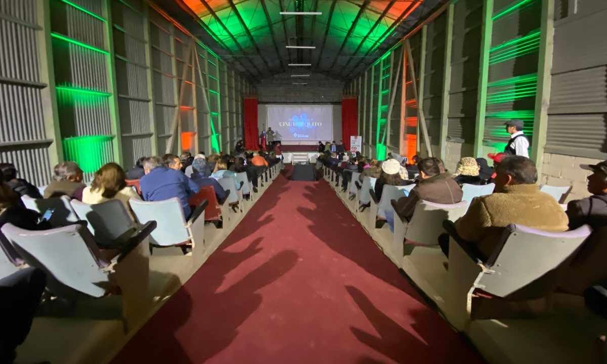 Codelco Salvador reabrió Teatro de Barquito tras décadas de abandono