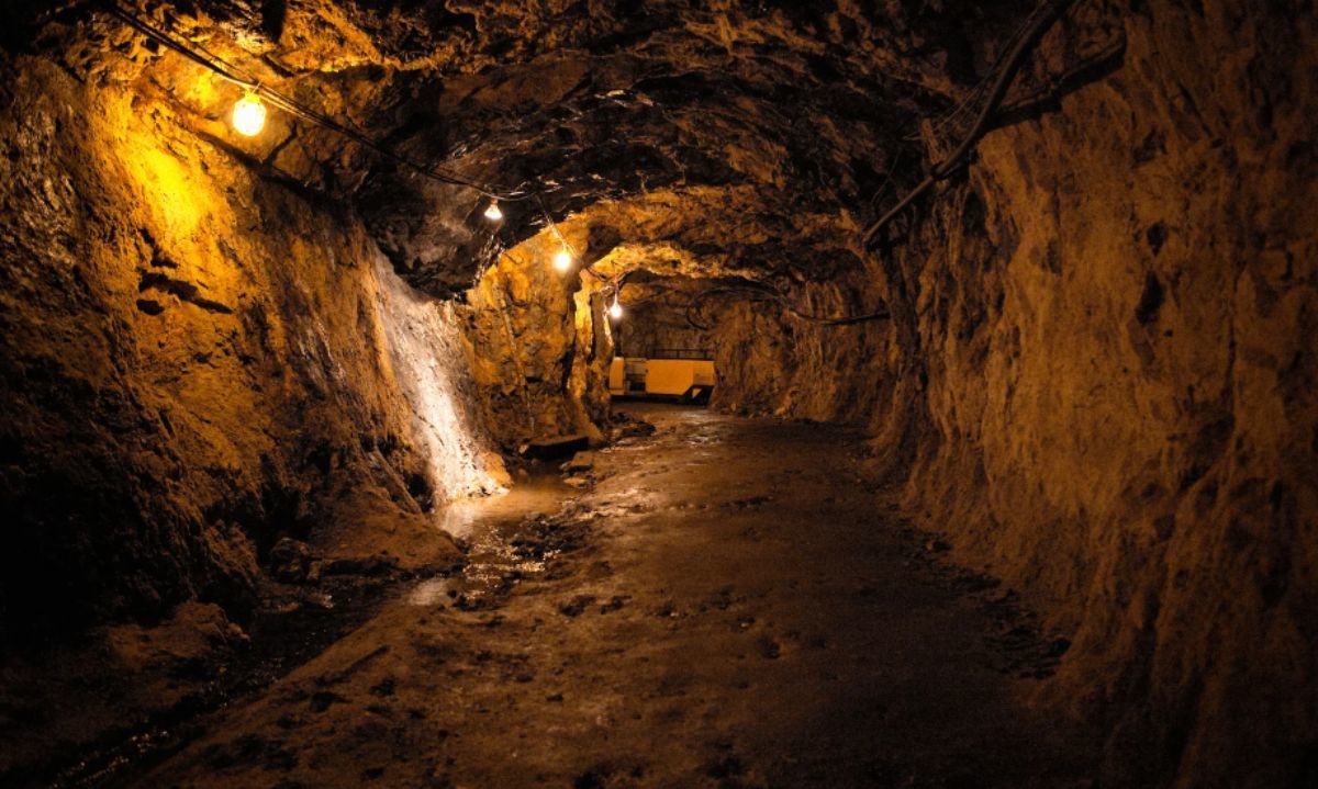 C22 T02: Electrificación en minería subterránea 