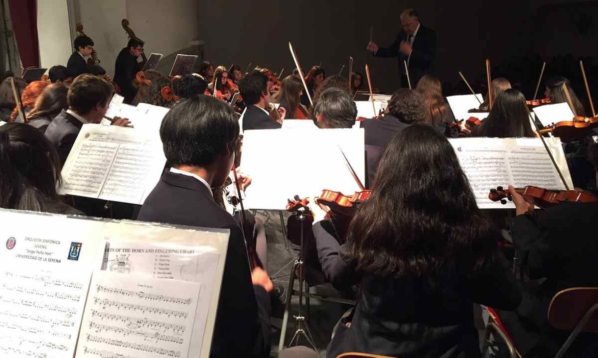 Orquesta Sinfónica Juvenil de La Serena se presentará en El Salvador y Diego de Almagro