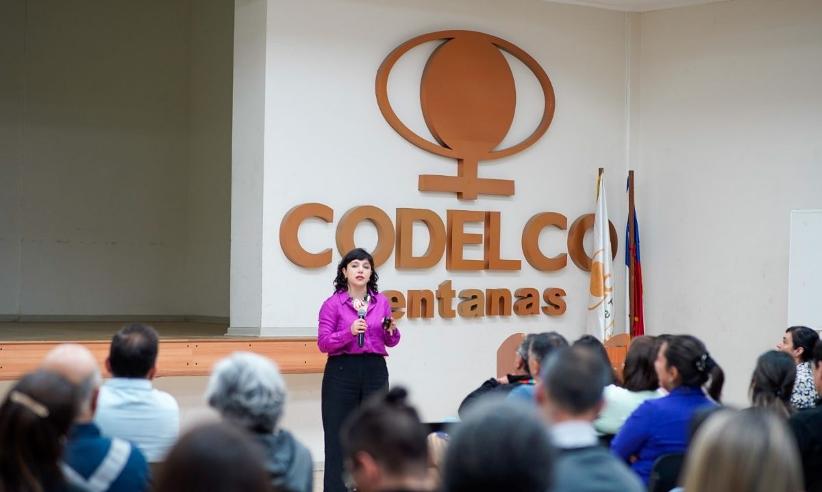 Codelco Ventanas promueve espacios seguros en el día de la Eliminación de la Violencia contra la Mujer