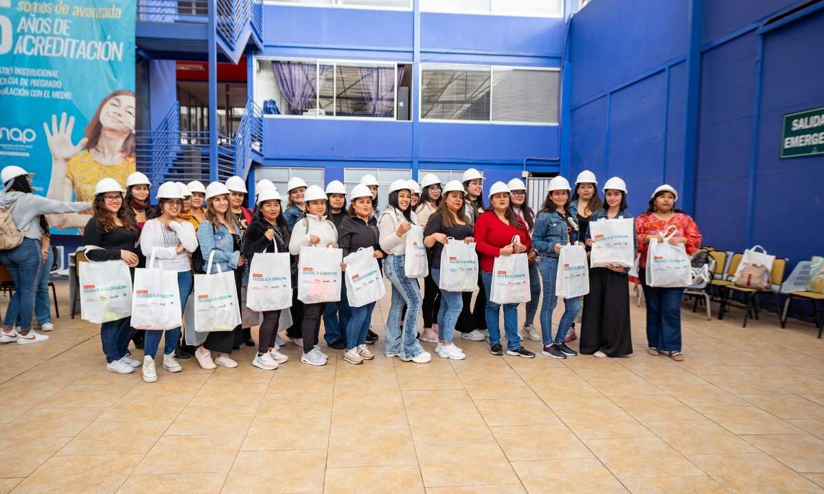 Lomas Bayas abre puertas a nuevas oportunidades laborales con programas de capacitación