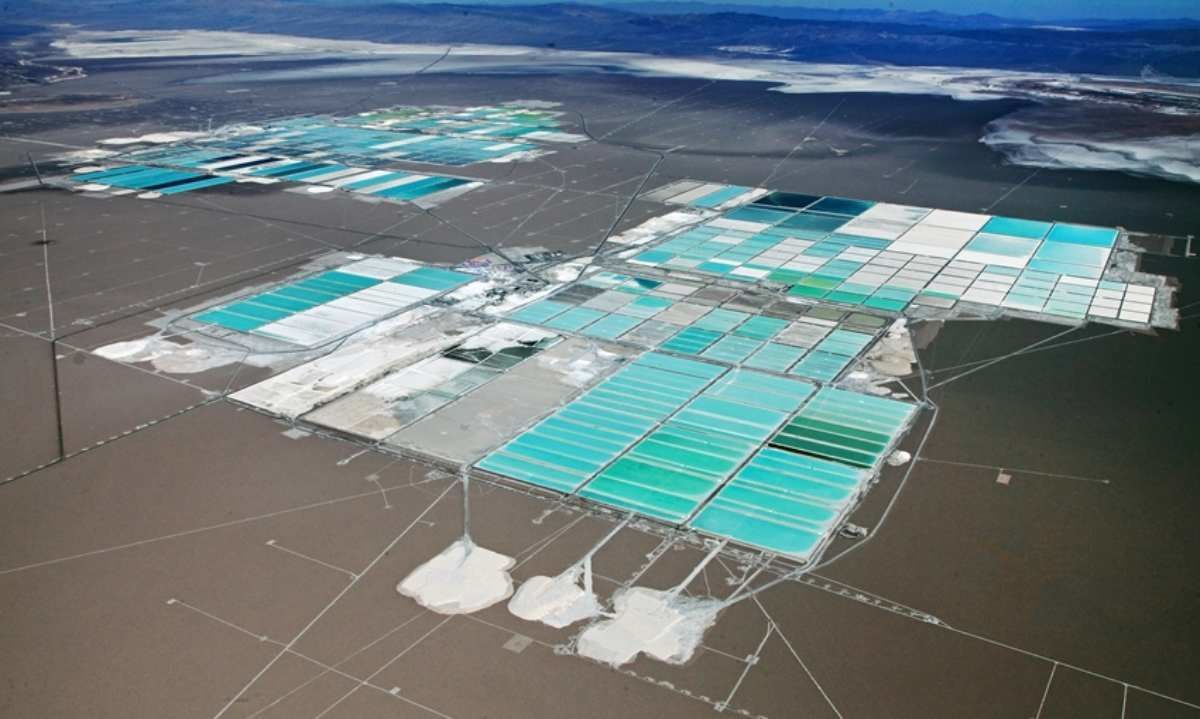 ¿Hay una expropiación encubierta de los salares?