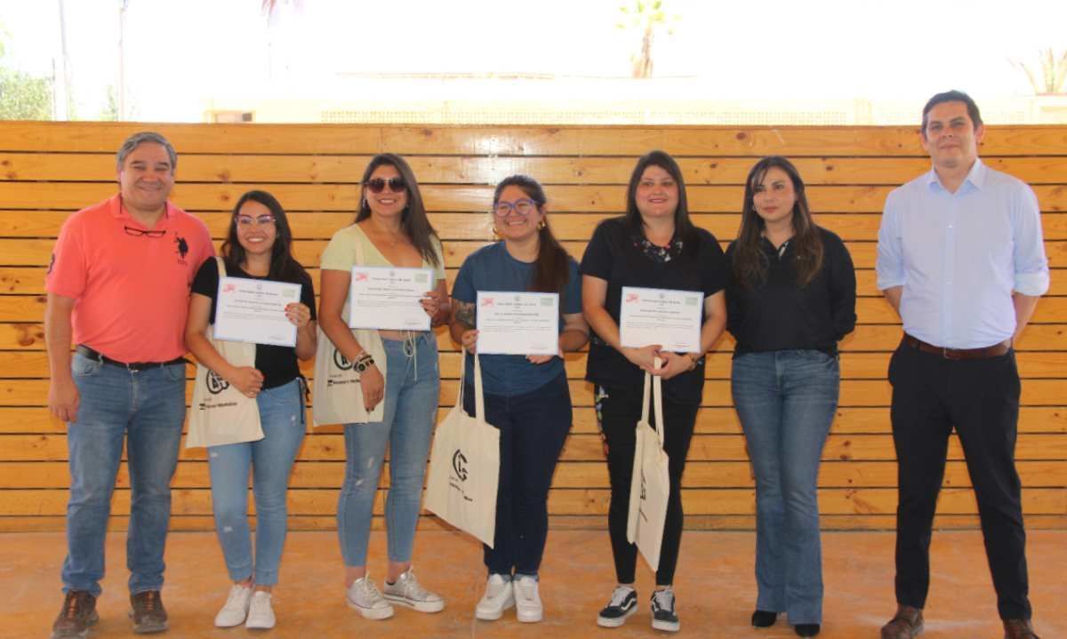 Más de 80 docentes de la región completaron programa sobre bienestar socioemocional en espacios educativos
