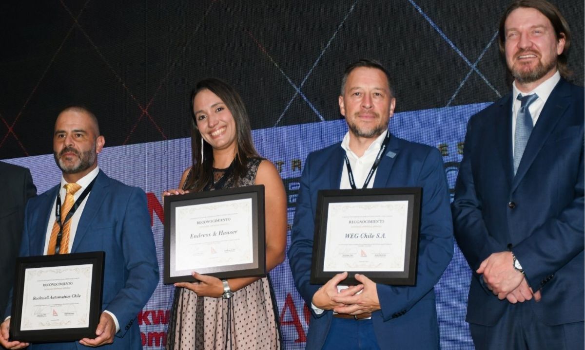 Endress+Hauser es reconocida por su compromiso con la seguridad en Cena Anual de Aprimin