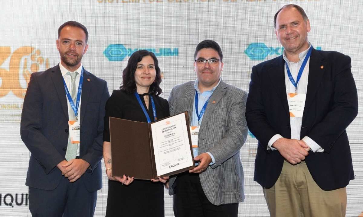 Oxiquim alcanza nivel de excelencia en estándar de sostenibilidad de la industria química