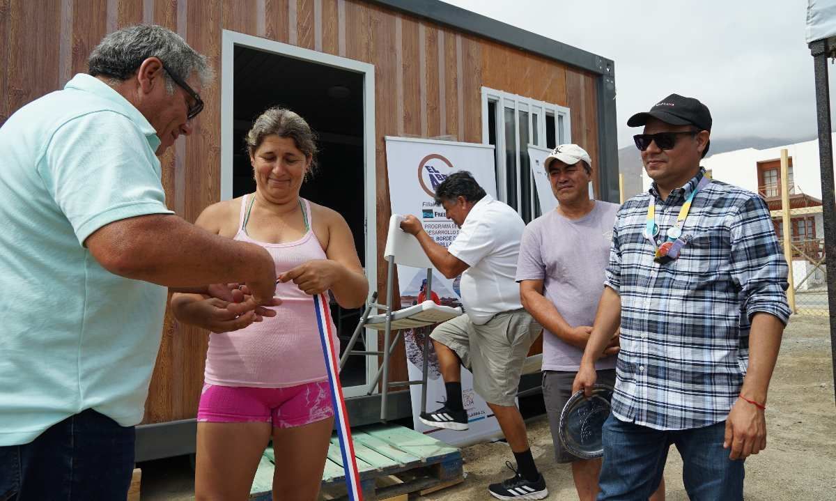 Caleta Buena inauguró un espacio multiuso