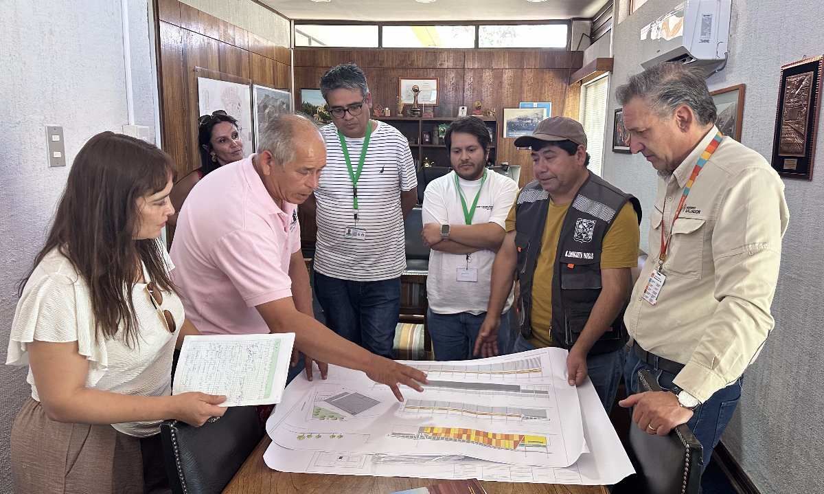 El Salvador contará con nuevos servicios municipales gracias a comodatos entregados por Codelco