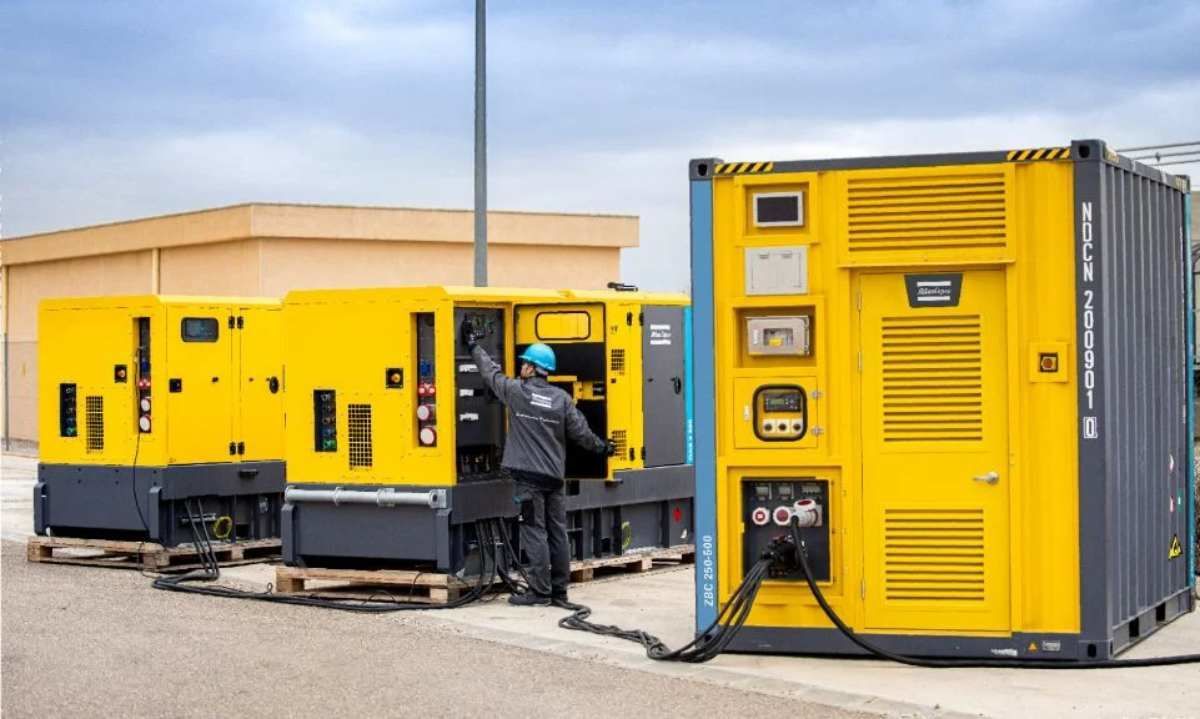 ¿Por qué las soluciones de energía híbridas son clave para ahorrar en recorte de hora punta?