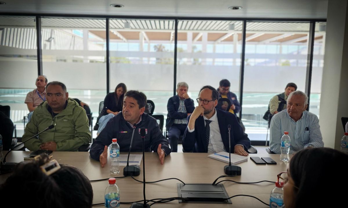 Socavón de Tierra Amariila: Investigación busca detectar cavidades y fracturas en el casco urbano