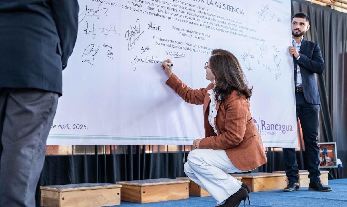 El Teniente y Corporación Municipal de Rancagua fortalecen vínculo para fomentar asistencia escolar