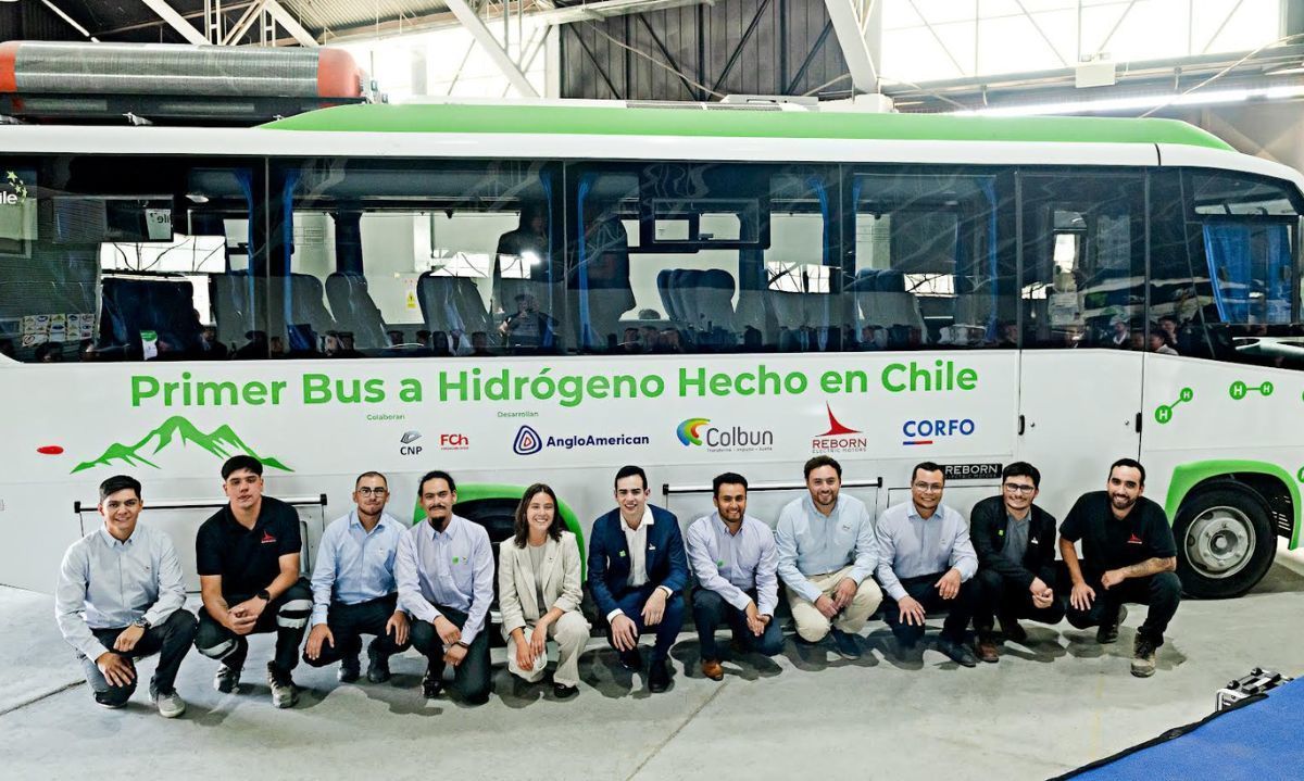 ¿Cuáles son las características técnicas del primer bus a hidrógeno de chile?
