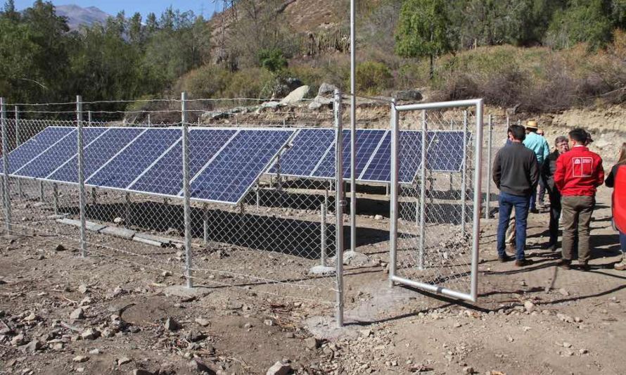 Vecinos de Los Espinos contarán con agua potable gracias a Codelco Andina