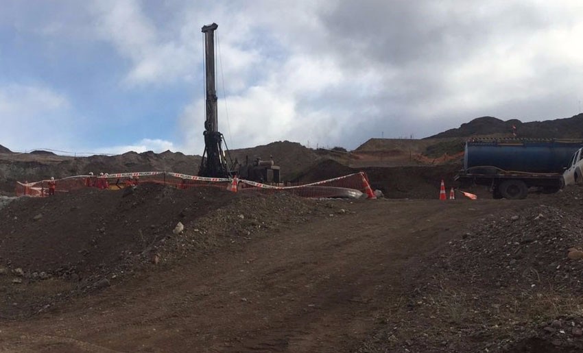 Rescate en Aysén: Esfuerzos se focalizan en controlar el agua que inundó el pique