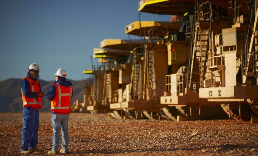 Minería recupera el primer lugar entre los sectores con mayor ingreso imponible