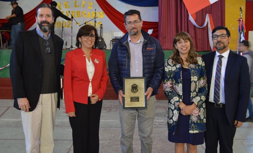 ENAMI recibió reconocimiento por su compromiso con la formación de estudiantes