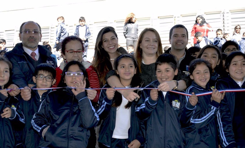 Gracias a sistema solar térmico, escolares de Freirina contarán con agua caliente