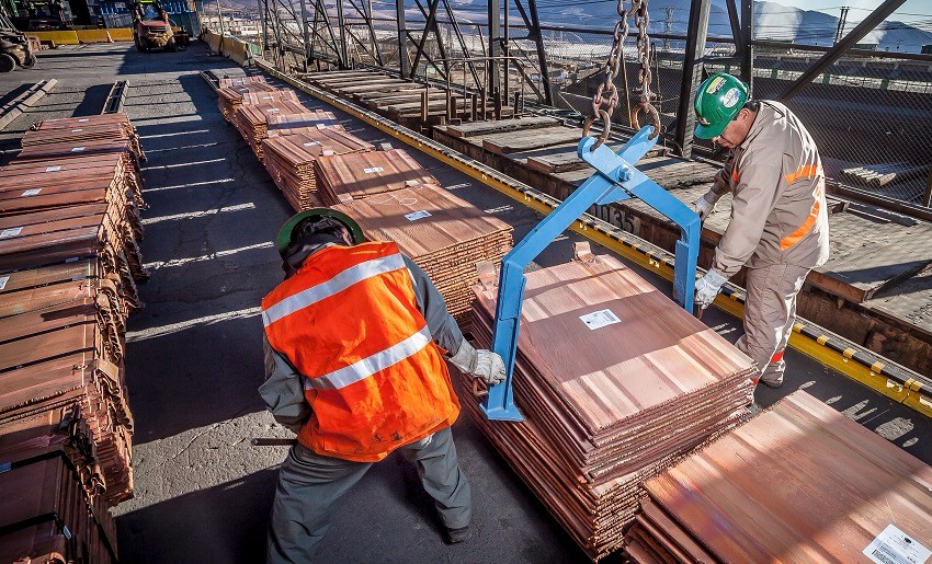 PIB crece un 2,2% en el tercer trimestre impulsado por el sector minero