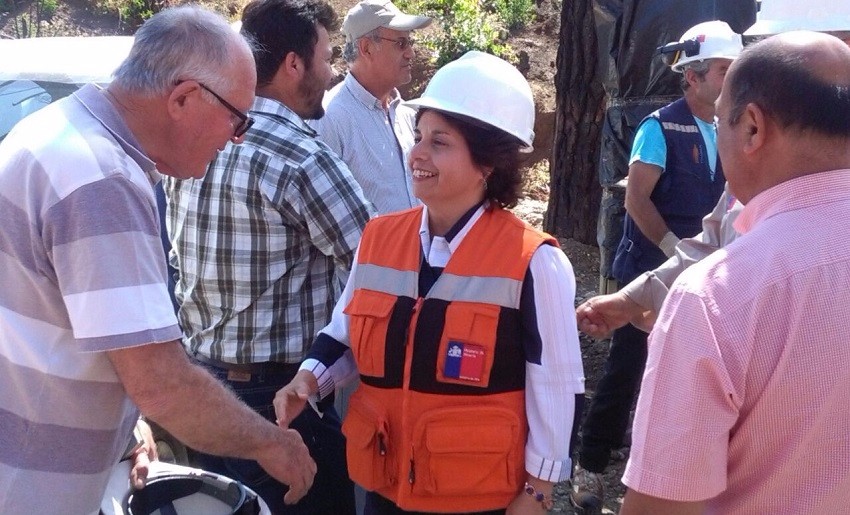 Ministra Williams entregó equipamiento a pequeños productores de la Región del Maule