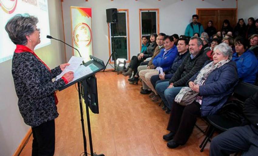 Vecinos celebran remodelación de sede social en Salamanca