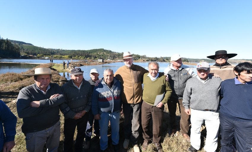 Gobierno entrega maquinaria y herramientas a salineros de la Región de O’Higgins