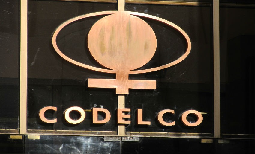 Sindicatos de Codelco rechazan continuidad de Nelson Pizarro