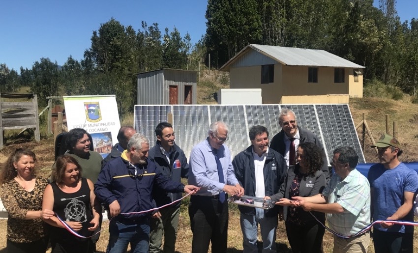 Inauguran proyecto de electrificación rural en Cochamó 