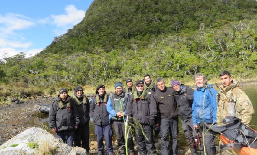 Sernageomin participa en exploración al volcán más austral del continente americano